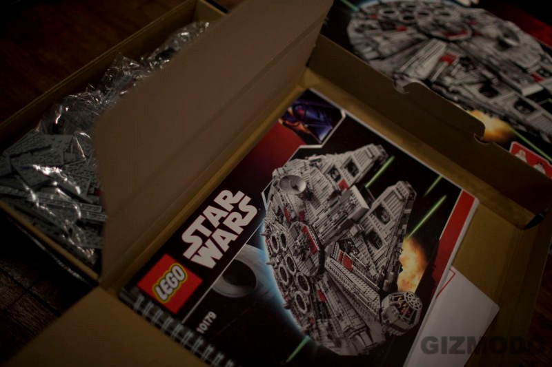 Illustration for article titled LEGO's Ultimate Collectors Millennium Falcon Unboxed, Now Shipping with 4-pound Manual